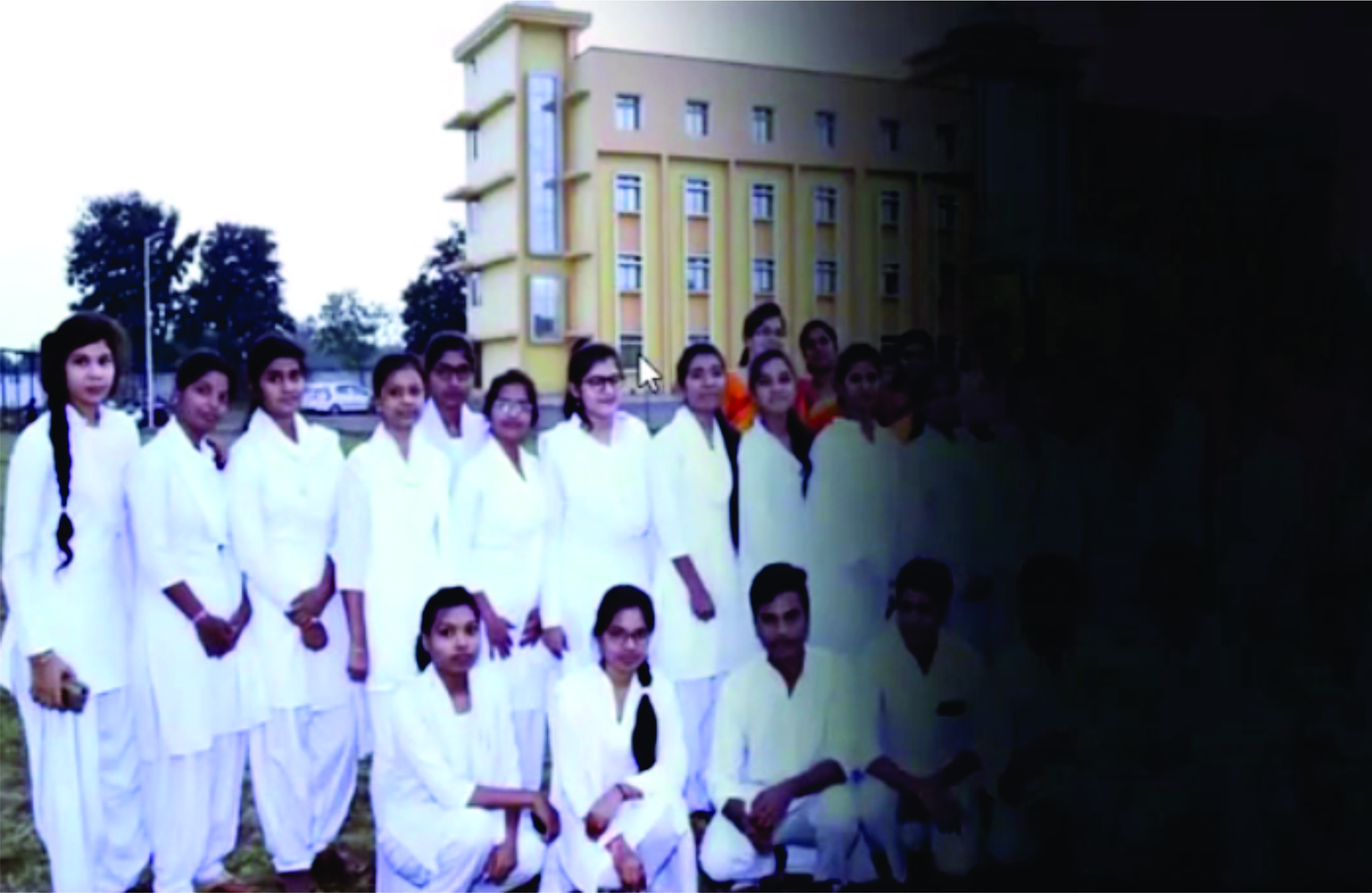 Students at Dev Sanskriti Vishwavidyalaya